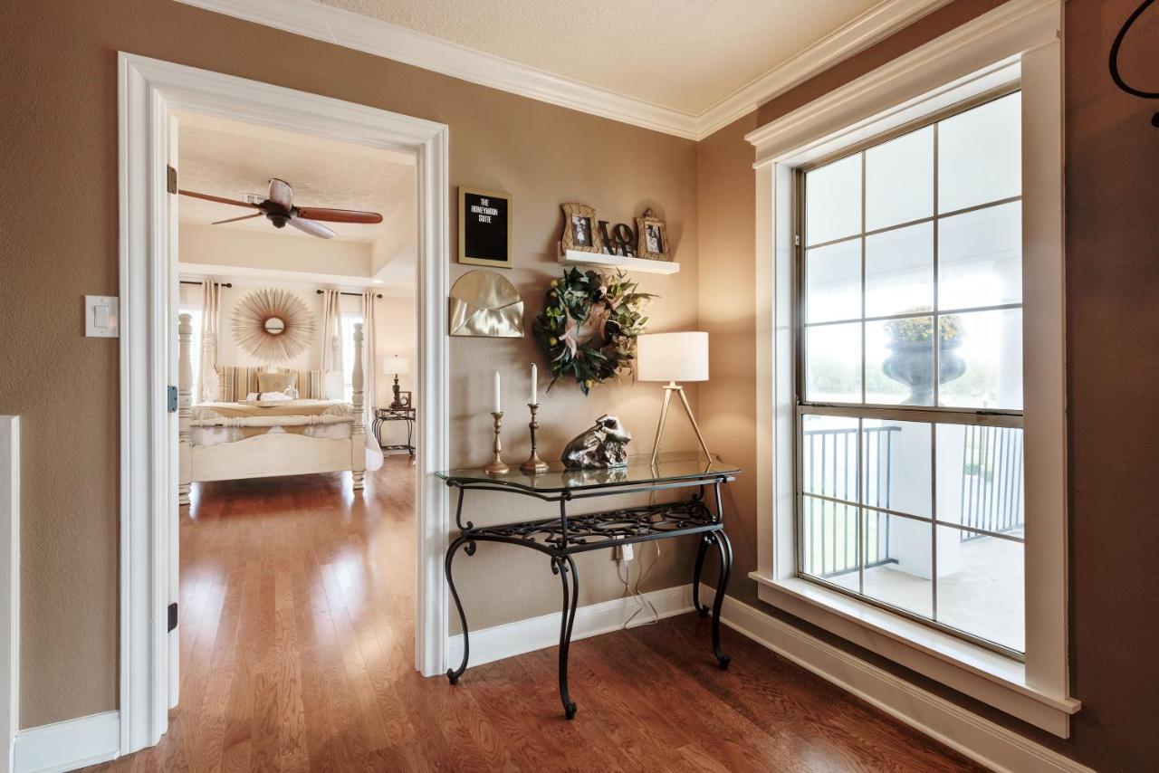 Deluxe Queen Suite